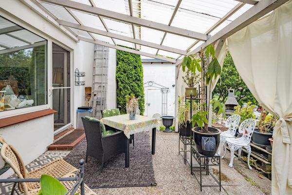 03 Terrasse Überdacht.jpg