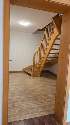 Flur Untergeschoss mit Treppe zum Erdgeschoss