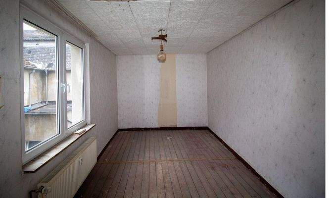 Entkernte Wohnung Vorderhaus 1.OG