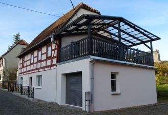 Gbäudeansicht von der Ortsstraße