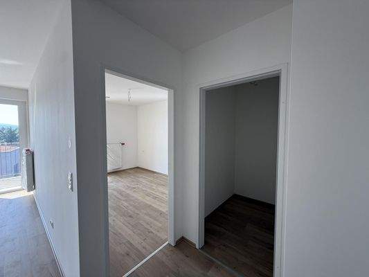 Haus_1_Top_14_Zimmer_und_Abstellraum