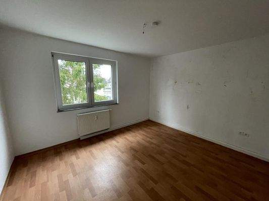 Tulpen 37 2 OG li  Schlafzimmer