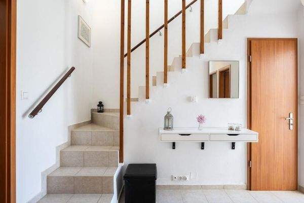 Kreta, Ag. Paraskevi: Tolle Wohnung in schöner Anlage mit Meerblick zu verkaufen