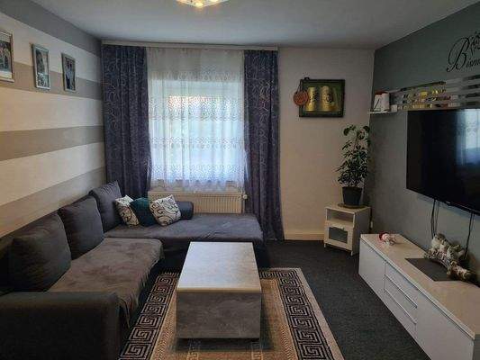 Wohnzimmer - Zimmer 1 (2).jpg