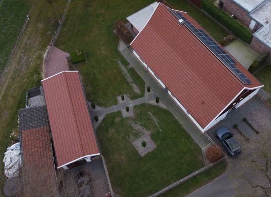 15.  Oben 