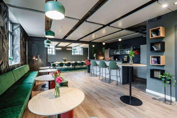 1000satellites_am_muenchfeld_5