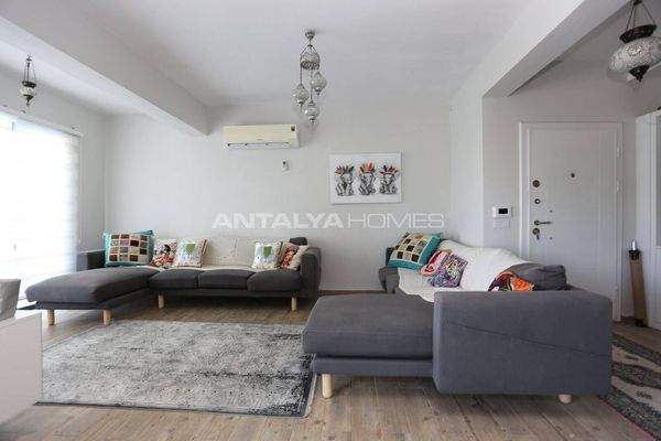 2-Bedroom Apartment for Sale in a Complex with Pool in Antalya