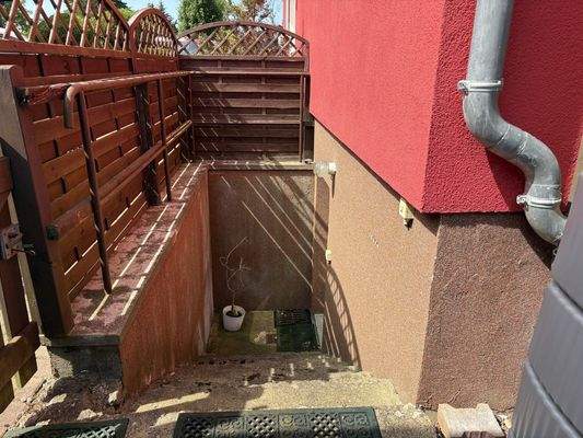 Kellertreppe, außen