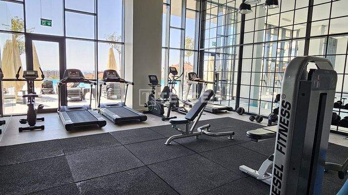 Apartments with 24/7 Security and Pool in Istanbul Maltepe