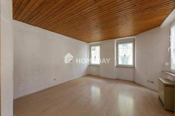 1. OG Wohnzimmer 1 2 