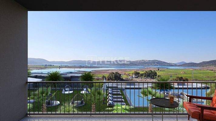 Apartments with Sea View in a Complex in Dörttepe Bodrum