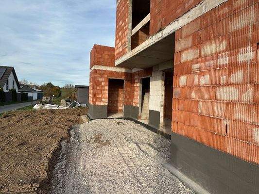 Linke Doppelhaushälfte