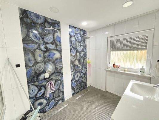 Badezimmer Ansicht 2