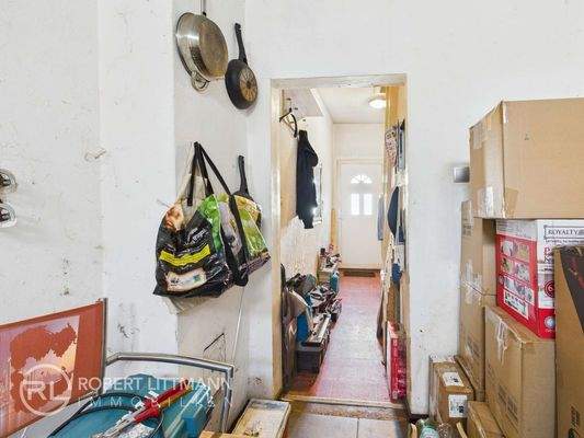 Blick von der Küche in den Flur