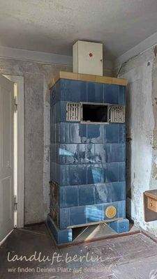 Lehnschulzenhaus OG, der schöne Ofen in Raum 5.jpg