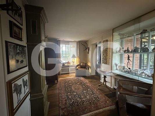 Durchgangszimmer mit Blick auf das Wohnzimmer