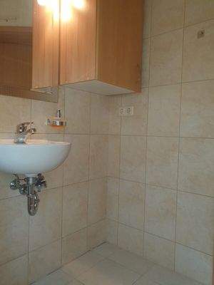 13_Gäste-WC - Waschmaschinenstellplatz