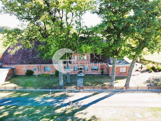 378.Haus.Außen.Drone (8)