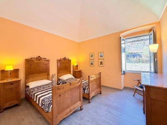 DA_1054_DA_TERRA ITALIA IMMOBILIEN_REAL ESTATE_DOL