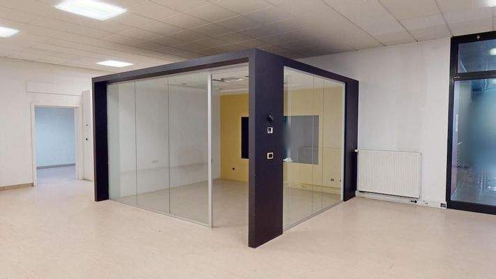 Geschäft-Meran-Fläche-Mieten-Autoabstellplätze-Gelegenheit