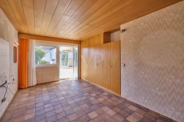 Schlafzimmer mit Zugang zum Garten 