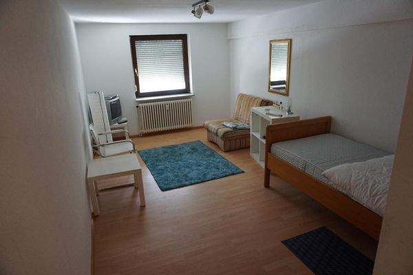 1 Zimmer Wohnung komplett möbliert