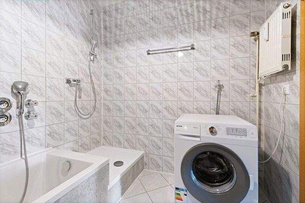 Bad mit Waschmaschinenanschluss