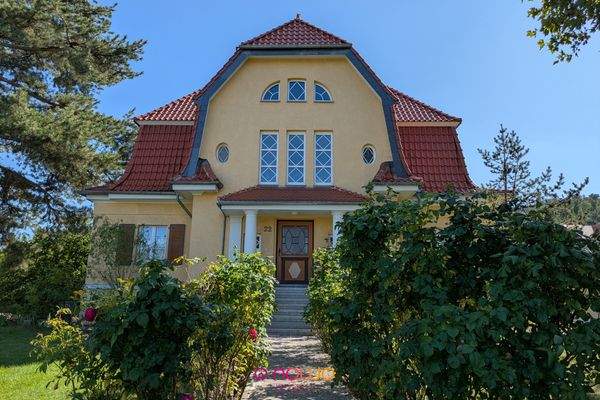 Eingang Villa Rosengarten