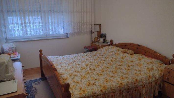 das Schlafzimmer einer Einheit