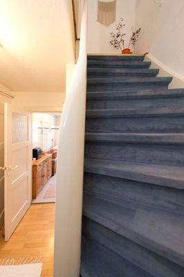 Treppe vom Gartengeschoss zum Hochparterre