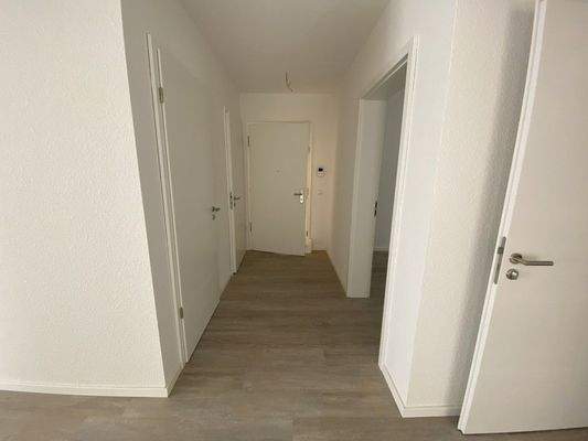 Wohnung-Fernwald-Tulpenweg 37-10446-001 WEH1E1-Flu