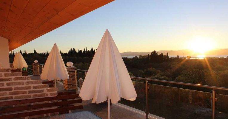 Terrasse Meerblick.jpg