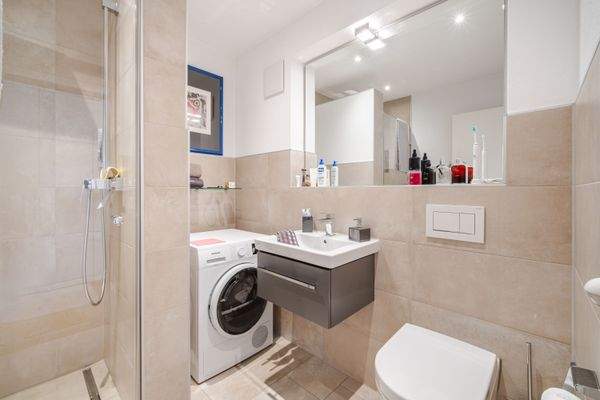 großformatiges Steinzeug