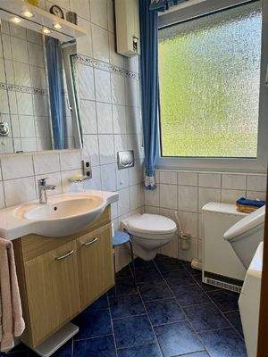 Badezimmer im Erdgeschoss