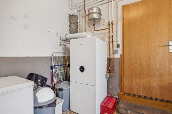 Gas-Heizung, BJ. 2023