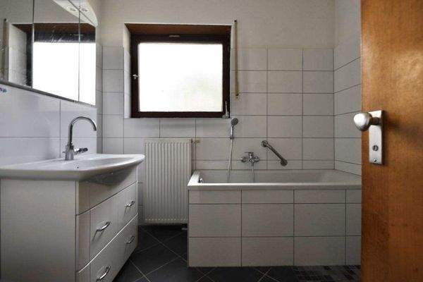 EG: Badezimmer 2