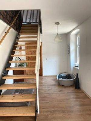 Eingangsbereich und Zugang zum 2 OG