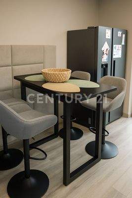 Küche mit Sitzbereich