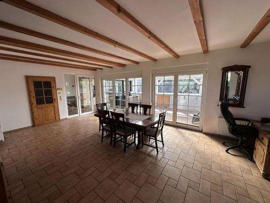 Essbereich mit Terrassenzugang