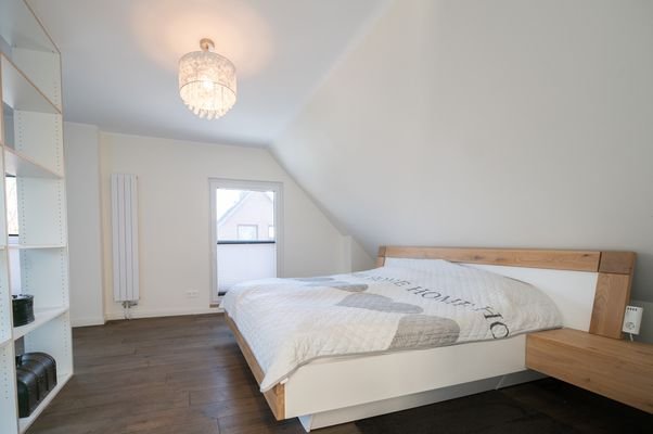 Schlafzimmer mit Ankleide
