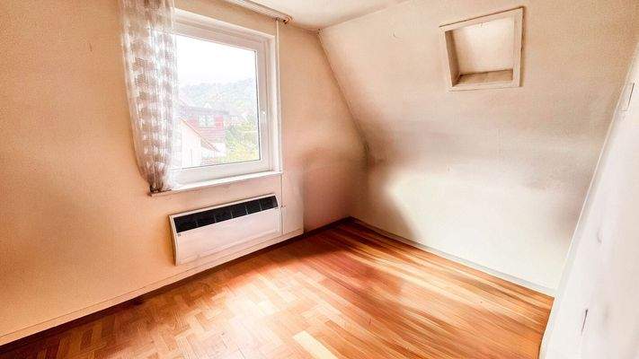 Kinderzimmer_KI-freigeräumt