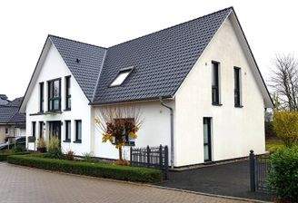 Modernes Wohnhaus.jpg