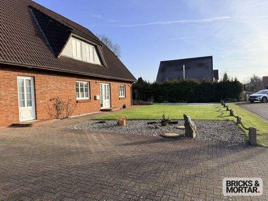 Blick von der Strasse