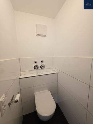 81973f4f-a028-4040-8b17-210d0c054571