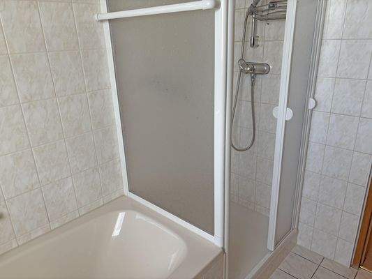 ... und Dusche