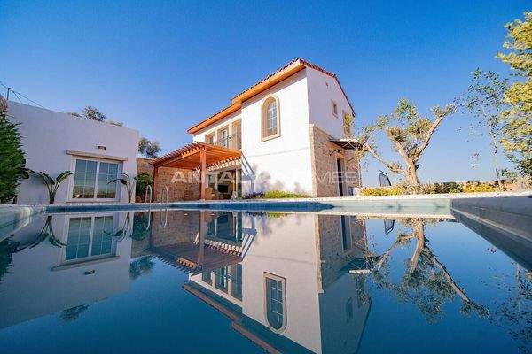 Comfortable Villas Close to the Airport in Milas Mugla