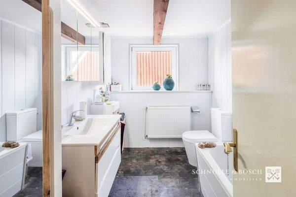 Das Bad im Obergeschoss