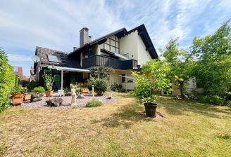 auf traumhaftem Gartengrundstück