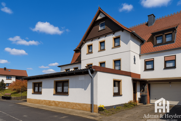 Außenbild vorne rechts