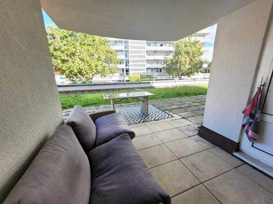 Terrasse überdacht.jpg